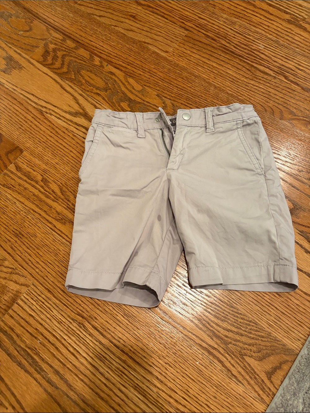 DL1961 Men's Light Gray Flat Front Shorts